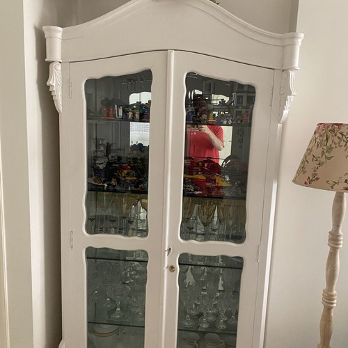 Showcase like new