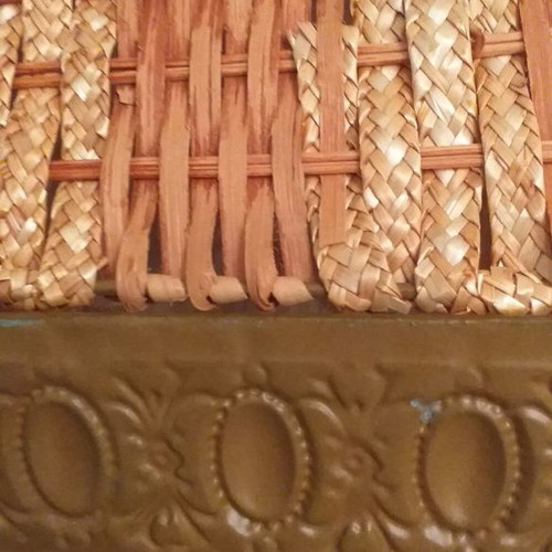 Decorative tray used, metal with wicker 30×50×5 cm