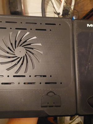 Βάση laptop Modecom σαν καινούργιο