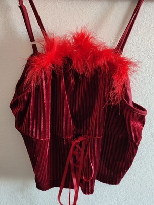 Shein Red Velvet Crop Shirt like new, red, suitable for large sizes