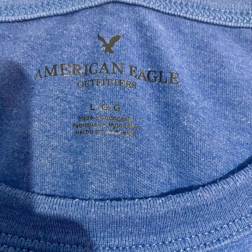 American Eagle blue t-shirt like new, size L