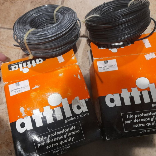 Attila Italy professional square black trimmer line Ø2.7mm x 50m like new, 2 pieces