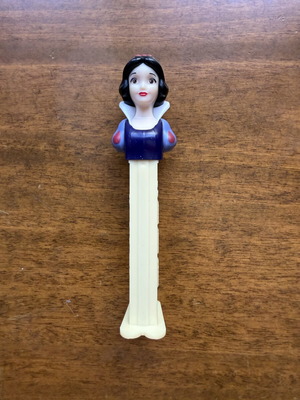 PEZ диспенсър Снежанка като нов