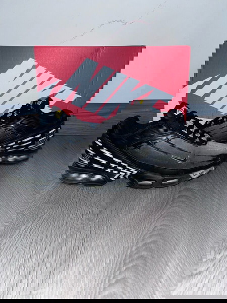 Πωλούνται Nike Air Max TN Plus 3 σε άριστη κατάσταση!
