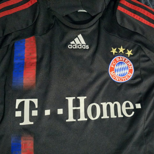 Bayern Munich 2008-09 collectible jersey like new, authentic