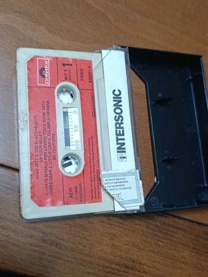 Κασέτες metal μεταχειρισμένες 80s με Bon Jovi, WASP, Accept, Ozzy Osbourne