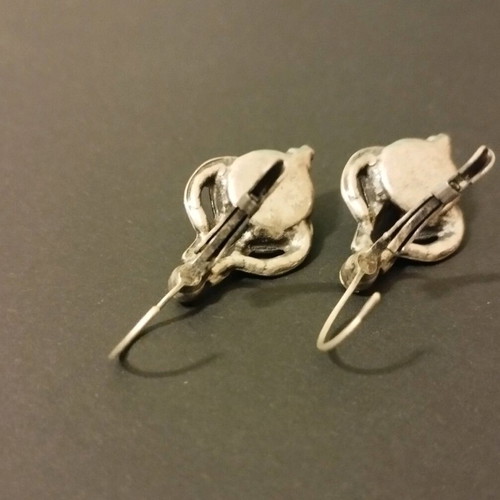 Vintage earrings like new with brown stone and rhinestones
