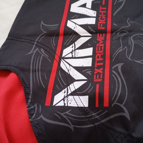 Venum MMA Extreme Fight shorts used, size XL, black and red