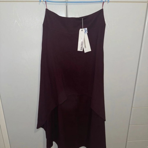 Maki Philosophy skirt new, size medium, burgundy, asymmetrical