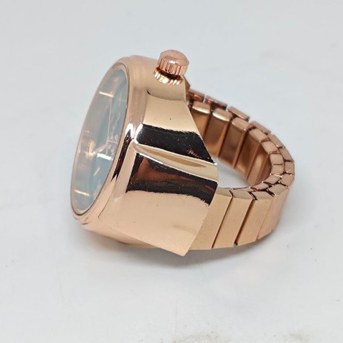 Bozhi Ring Watch with Green Dial and Gold Bracelet new
