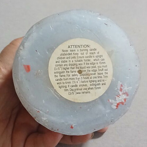 Set of 2 decorative candles with minor dents