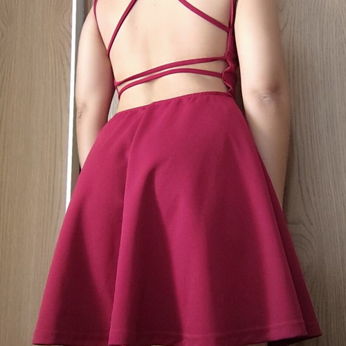 Shein short red dress with V-neck and open back