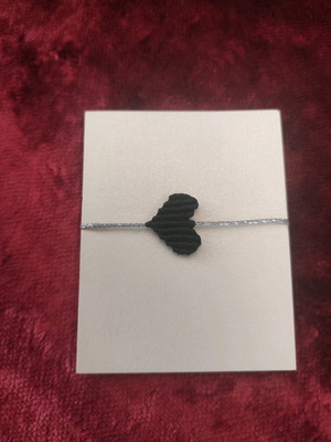Macrame heart bracelet new with adjustable size black