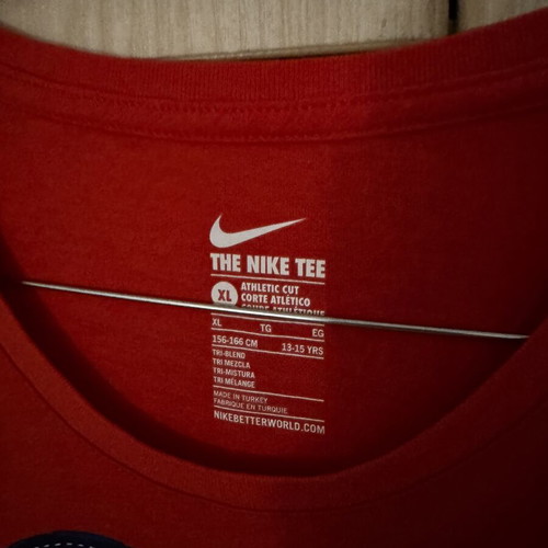 Nike children's t-shirt XL like new, red