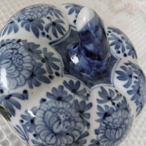 Vintage porcelain pumpkin-shaped container like new