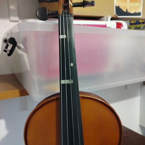 Virtu Adagietto 4/4 violin like new with case and accessories