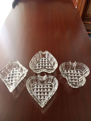 Glass jewelry boxes like new, set of 4 with playing card design