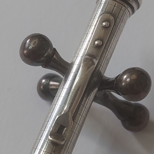 Mechanical pencil silver 835 used