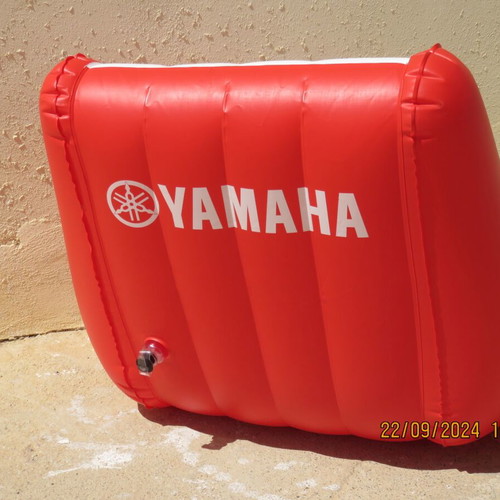 Yamaha inflatable chair new made of durable PVC