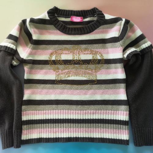 Pullover with stones crown size 128 like new, 8 years