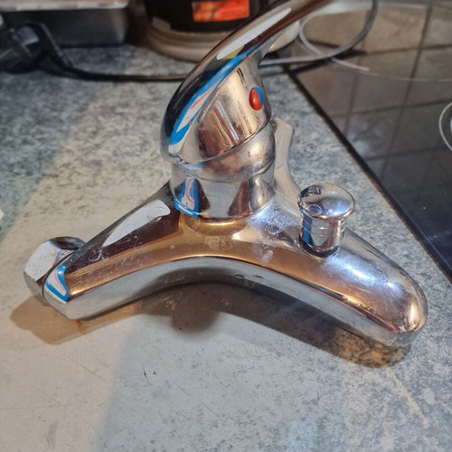 Wall-Mounted Bathtub Faucet