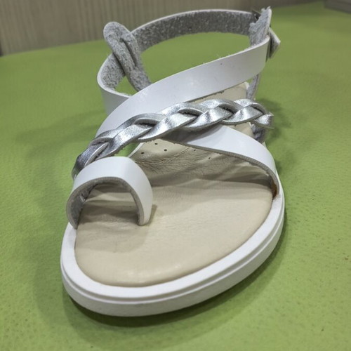 Zak kids sandals new, white and silver