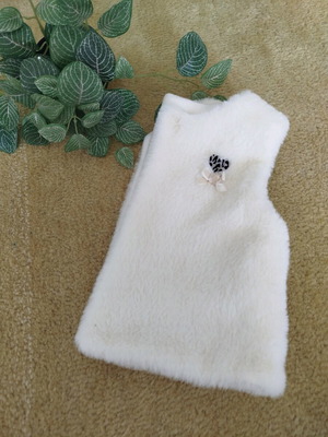 Repanda Γούνινο γιλέκο καινούργιο για 3 ετών, άσπρο και μπεζ