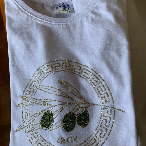 T-shirt from Crete new, size M, white with glitter design