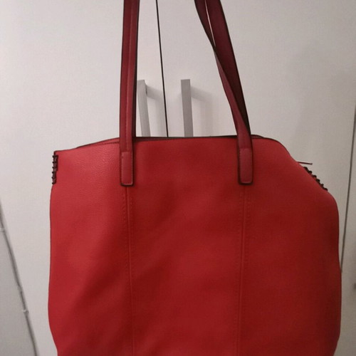 Red women's shoulder bag like new