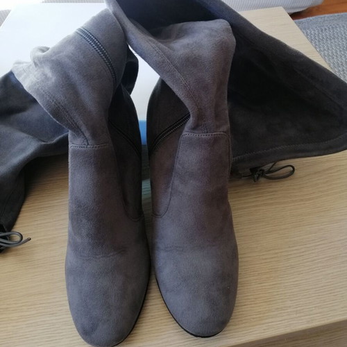 Sante over-the-knee boots new, size 38, gray suede