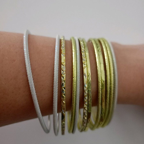 Bracelets like new, pack of 12 pieces