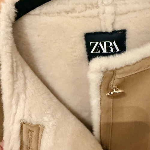 Zara Honey Short Coat With Fur Lining Like New