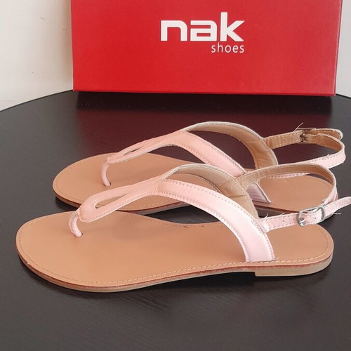 Nak Shoes women's flat sandals size 39 like new, pink