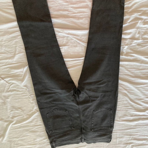 Victoria Beckham black denim jeans like new, size 30