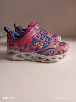 Skechers παιδικά αθλητικά παπούτσια με φώτα νούμερο 30 μεταχειρισμένα, μπλε και ροζ