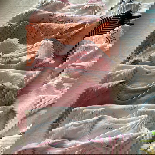 Φορμάκια κοντομάνικα 0-3 μηνών σαν καινούργια, πακέτο 36