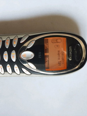 Siemens A52 cell phone used collectible