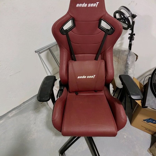 Anda Seat Kaiser 3 XL gaming chair like new