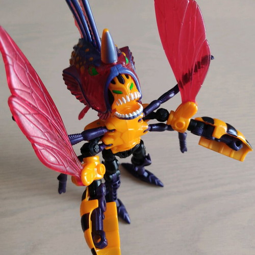 Beast Wars figure fish - bee used