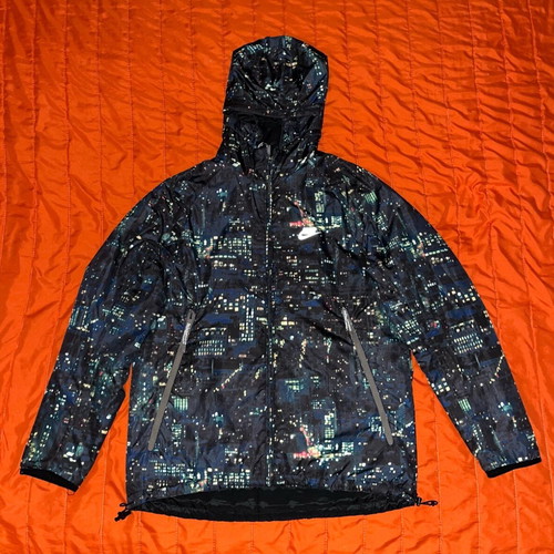 Nike Lightweight Reversible Windbreaker Jacket with City Print