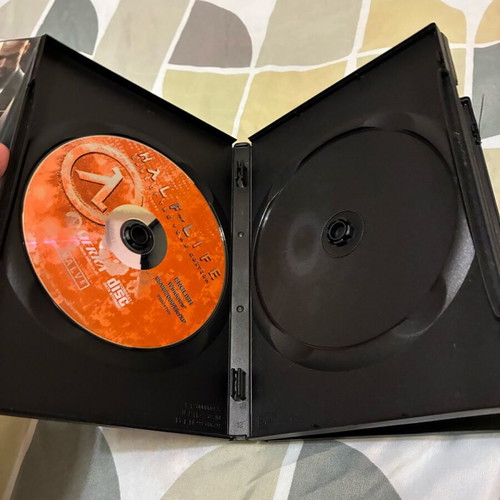 Half-Life Generation PC used without Counter Strike
