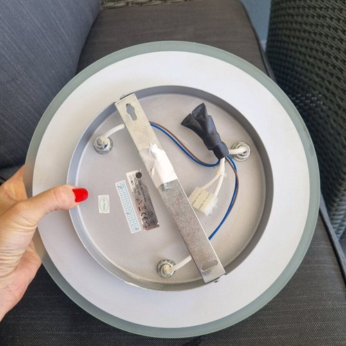 Ceiling light with 3 adjustable spot lamps and frosted glass like new