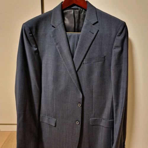 Spurr New York men's suit 100% wool like new, dark blue