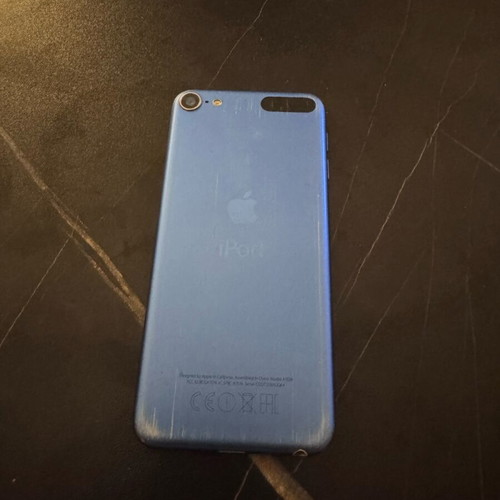 Iphone used with cracked screen, functional