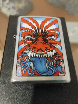Zippo 2004 new
