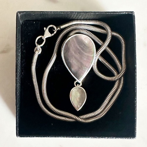 Vintage 925 Silver Pendant with Black Mother of Pearl Double Teardrop and Chain