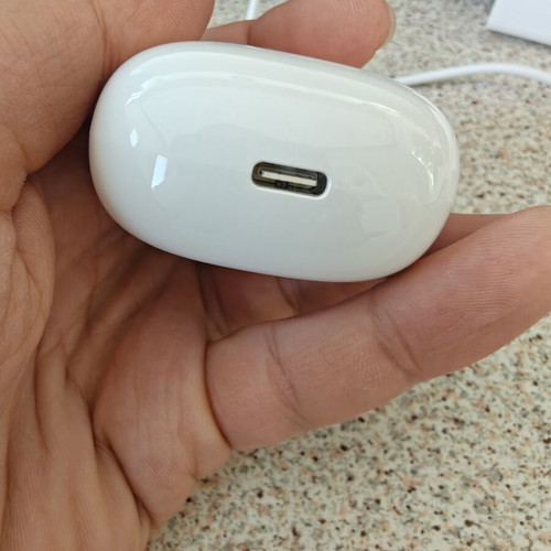 Zoopie Neo Pro TWS earbuds like new with type C cable