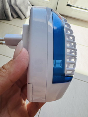 Ηλεκτρική εντομοπαγίδα πρίζας με UV LED φως