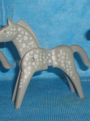 Playmobil set of 3 first generation horses without saddle