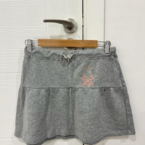 Victoria Couture X Hello Kitty Mini Skirt Size Small like new, gray and pink